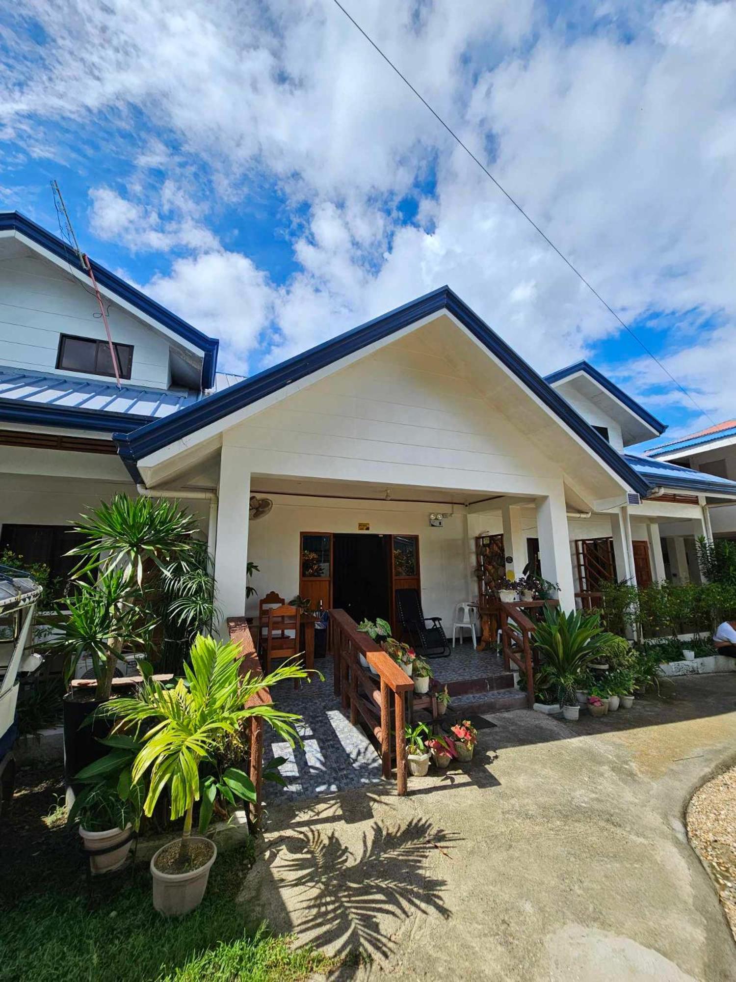 Bella Vita Guest House Coron Buitenkant foto
